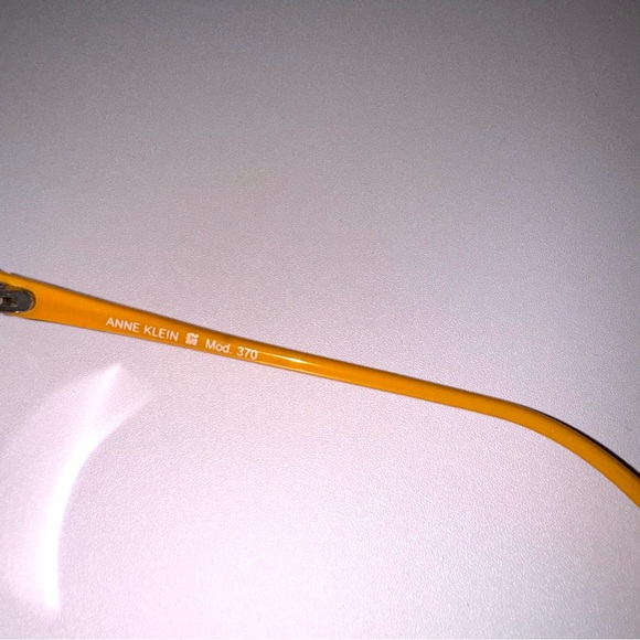 VINTAGE Anne Klein Sunglasses - Picture 7 of 7